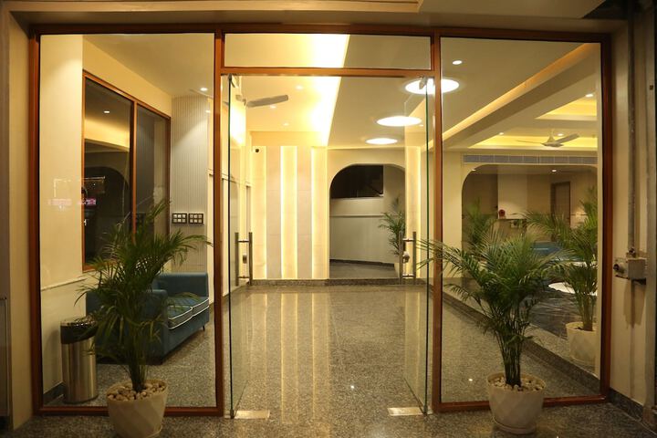 Hotel Interior 4 of 29