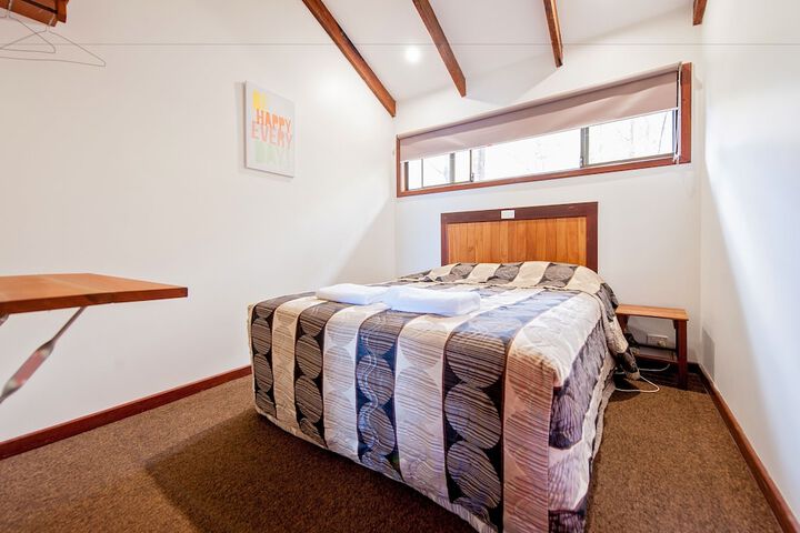 Room 3 of 53