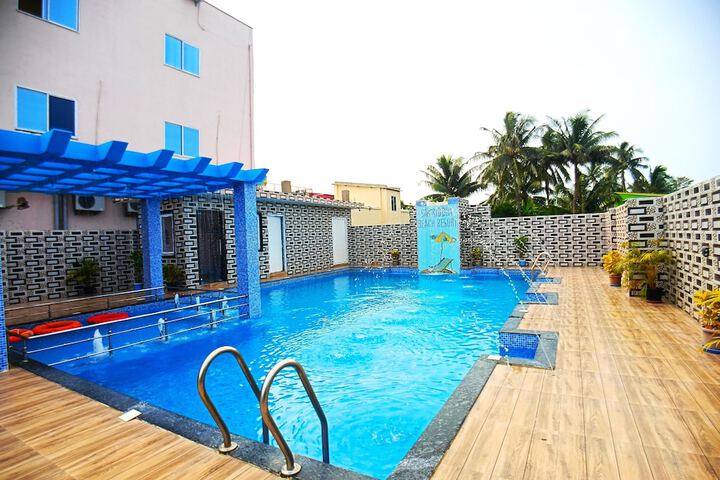 Pool 17 of 30