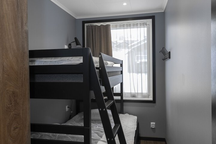Room 18 of 83