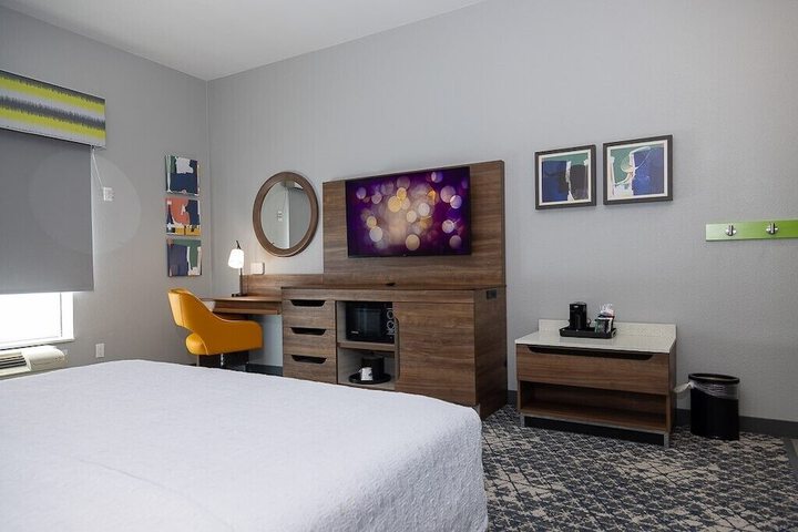 Room 9 of 31