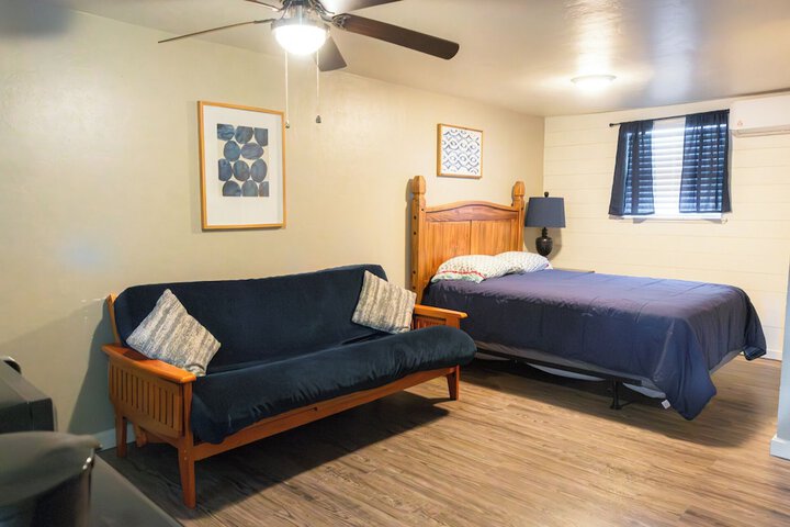 Room 252 of 917
