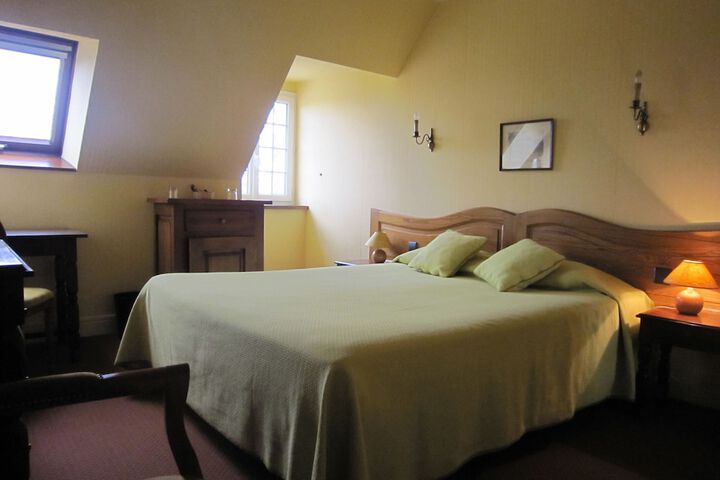 Room 15 of 52