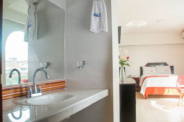 Room 4 of 34