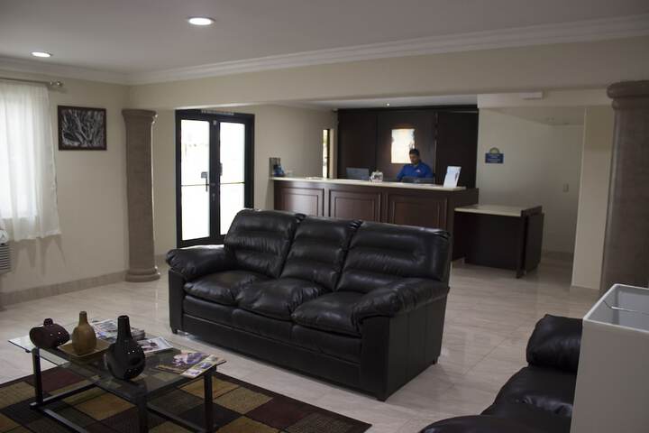Concierge desk