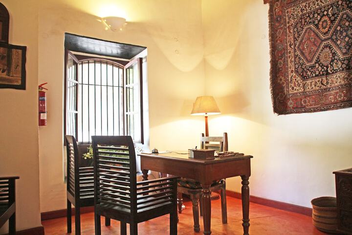 Concierge desk