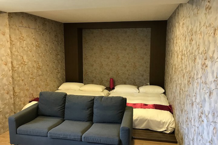 Room 44 of 67