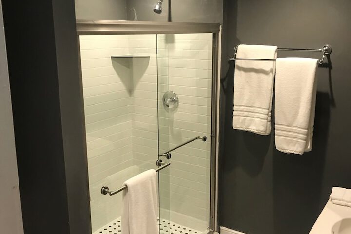 Room 46 of 64