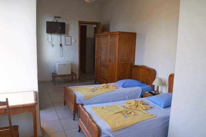 Room 34 of 43