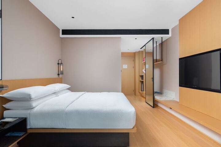 Room 11 of 58