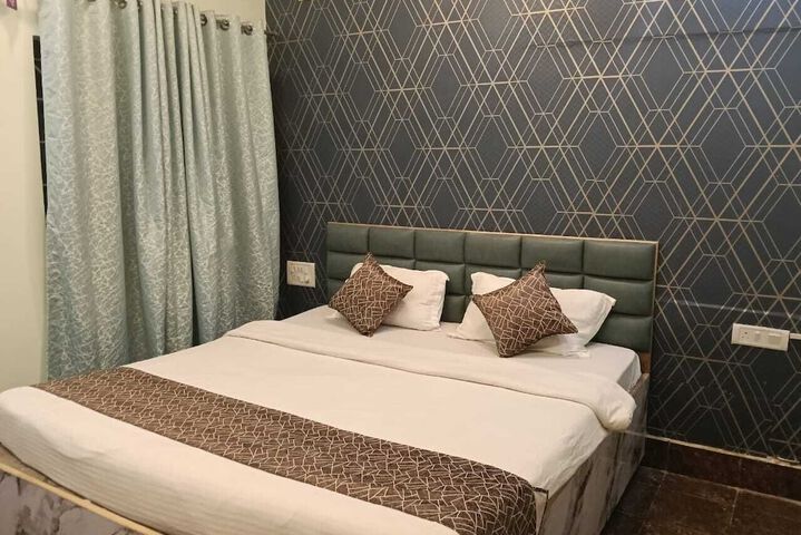 Room 18 of 43