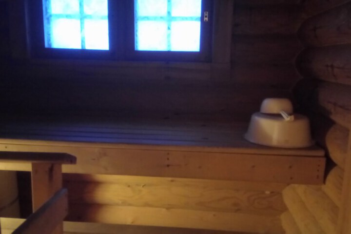 Room 16 of 48