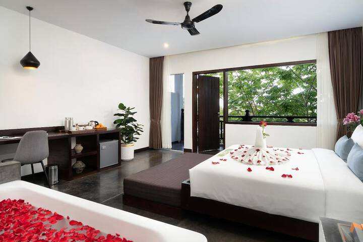 Room 40 of 99