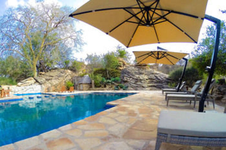 Pool 19 of 29