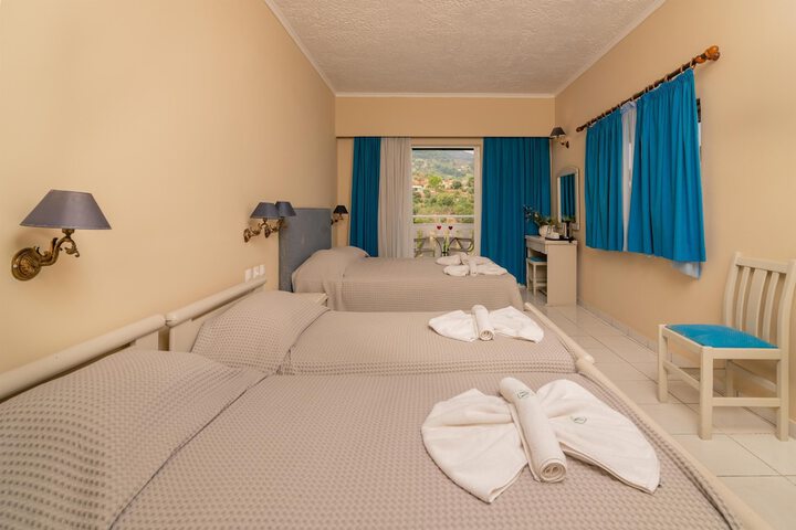 Room 27 of 105