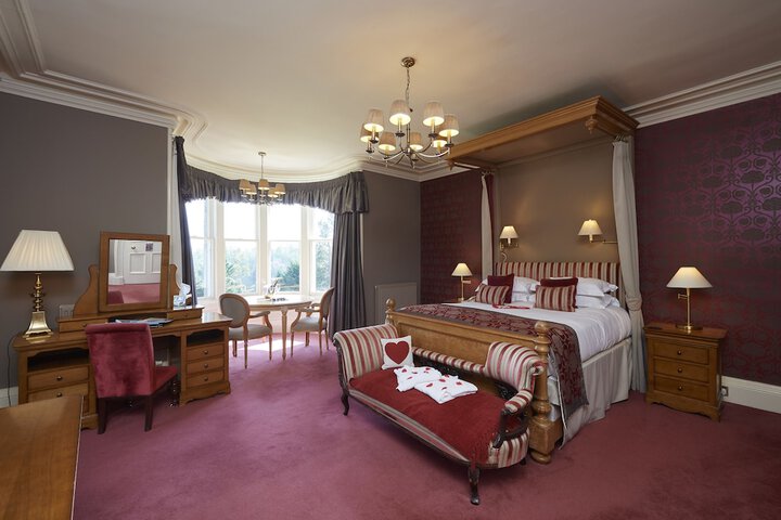Room 10 of 71