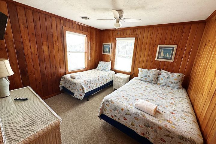 Room 22 of 123
