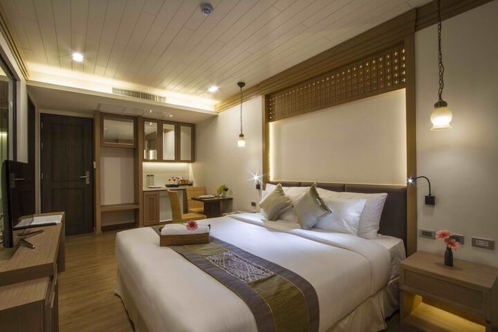 Room 3 of 50