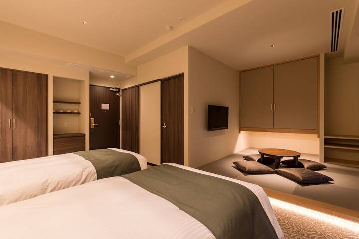 Room 14 of 48