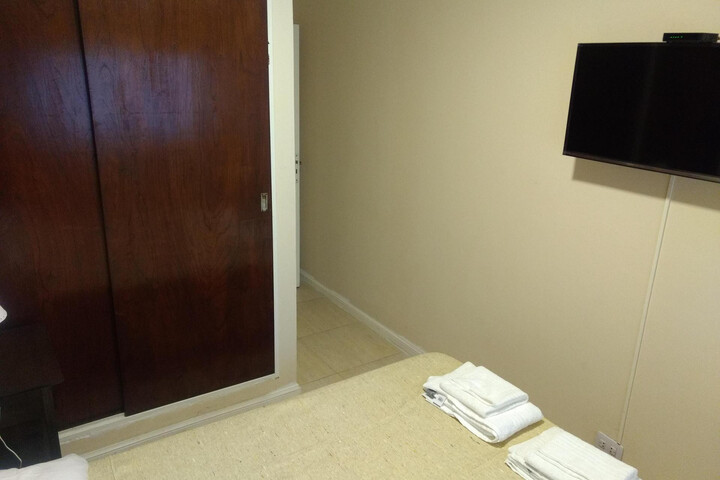 Room 11 of 15