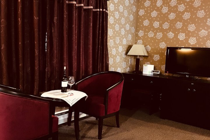 Room 35 of 61