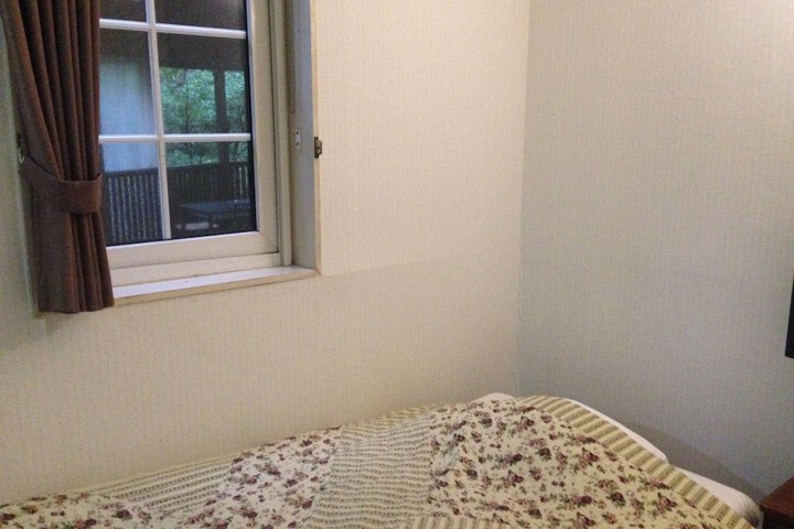 Room 7 of 23
