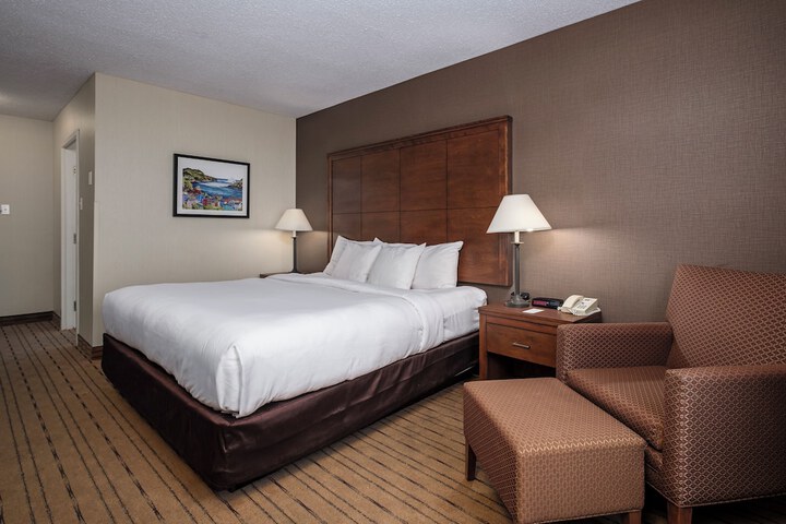 Room 10 of 31
