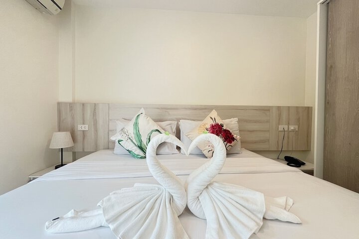 Room 15 of 37