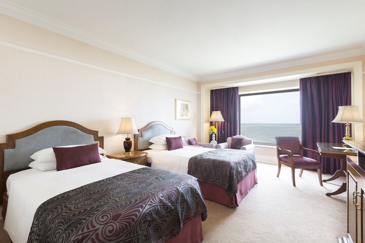 Room 46 of 86