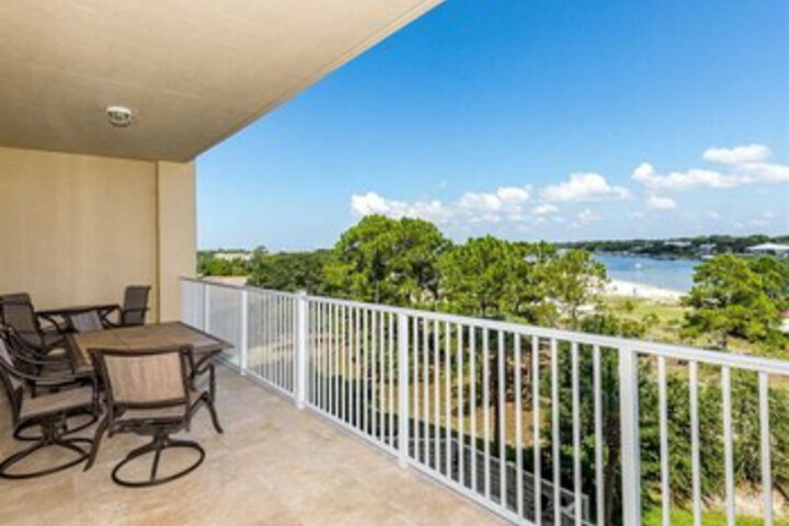 Terrace/Patio 3 of 50