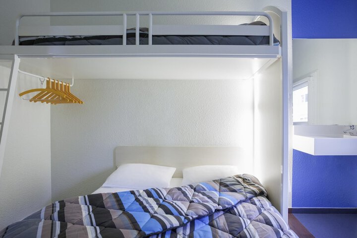 Room 21 of 61
