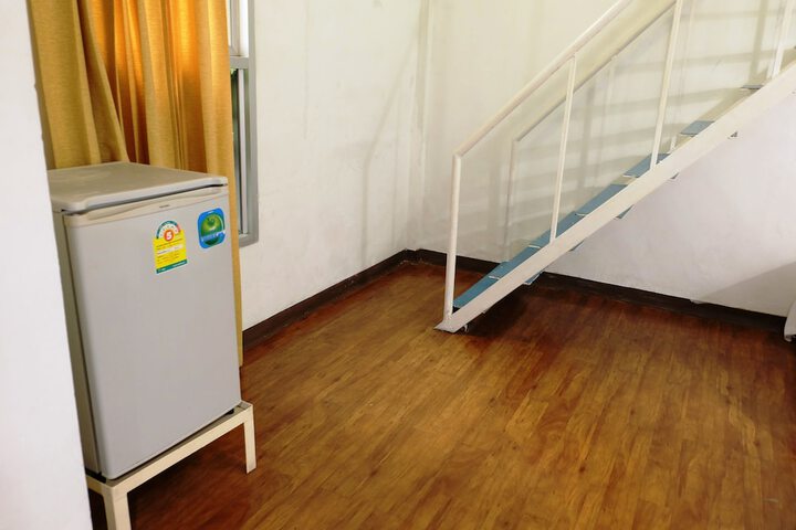 Room 80 of 130