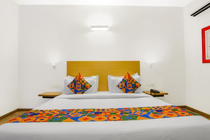 Room 15 of 38