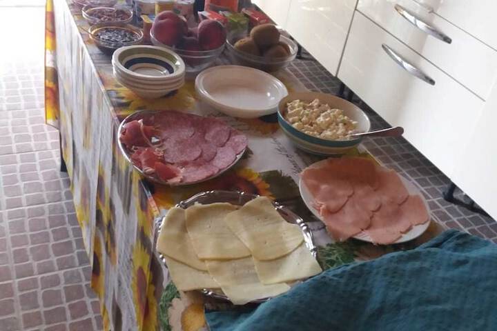Dining 7 of 26