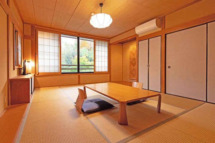 Room 5 of 43