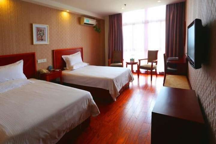 Room 14 of 17