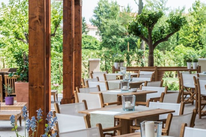 Terrace/Patio 74 of 78