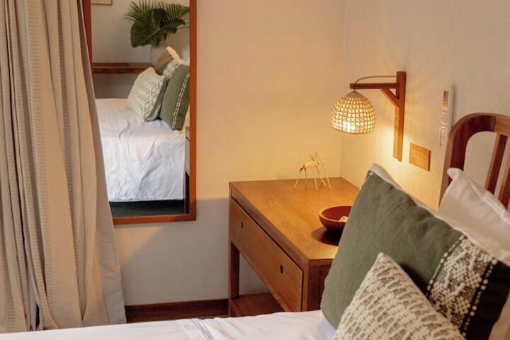 Room 12 of 41