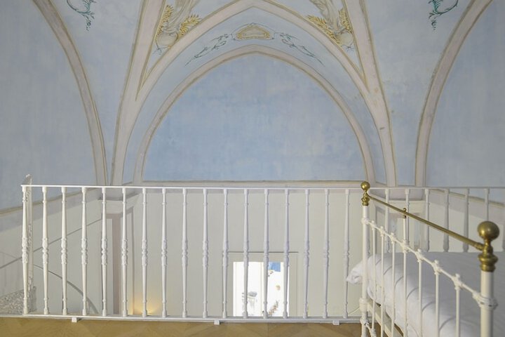 Room 15 of 181