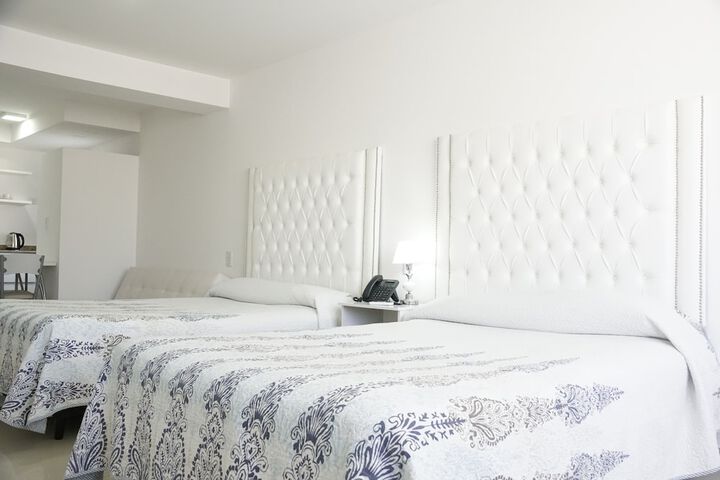 Room 25 of 161