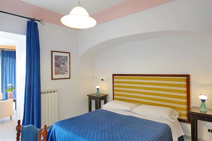 Room 29 of 70