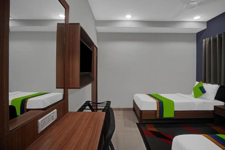 Room 12 of 29