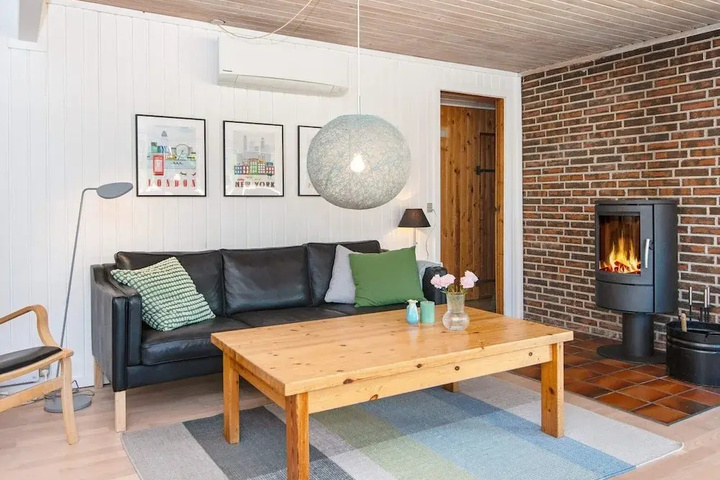 7 person holiday home in Grenaa