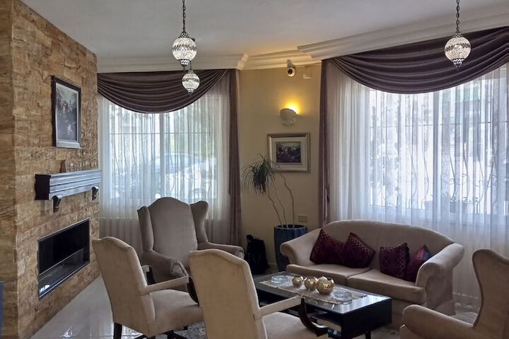 Entrance & Lobby