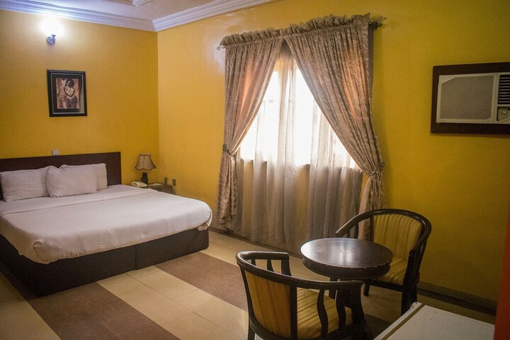 Room 19 of 68