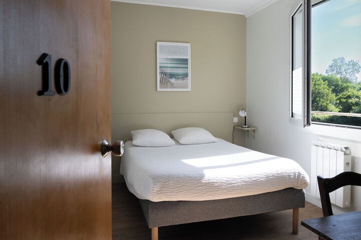 Room 18 of 40