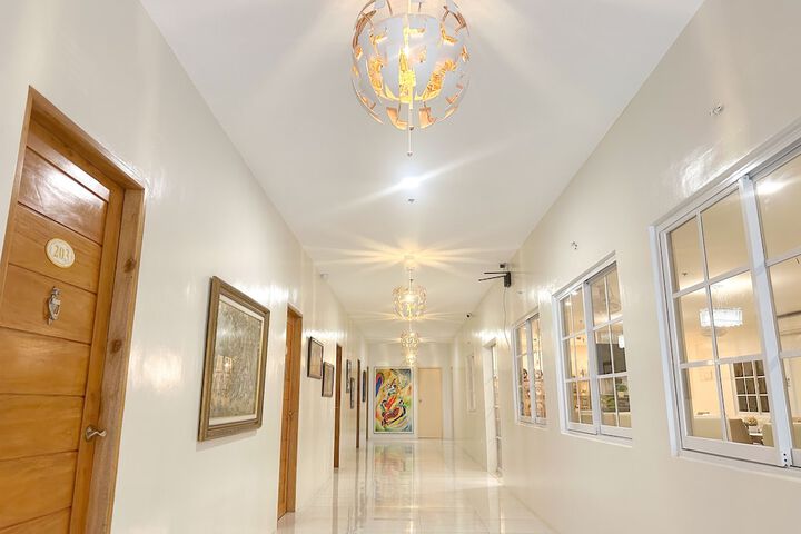 Ballroom/Hall 39 of 43