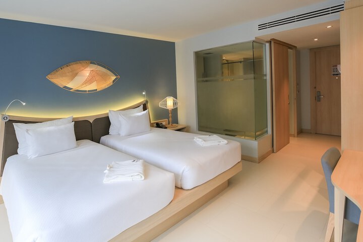 Room 25 of 91