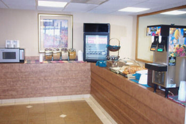 Breakfast/Coffee Service 3 of 16