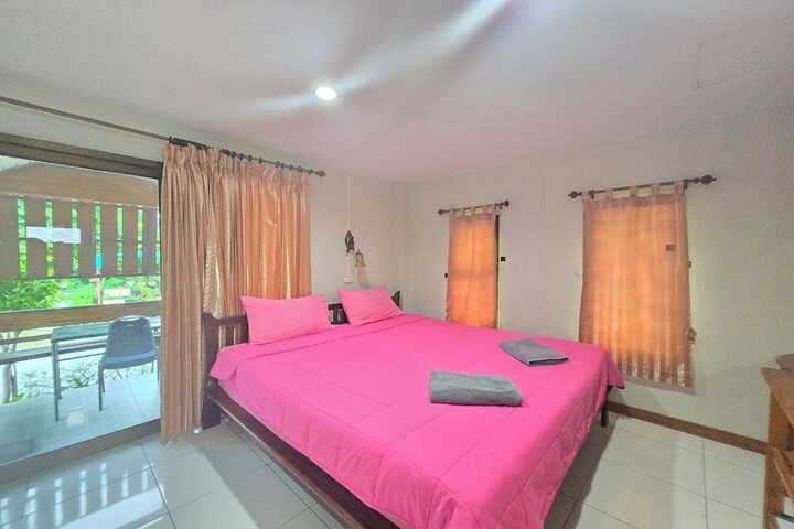Room 25 of 59